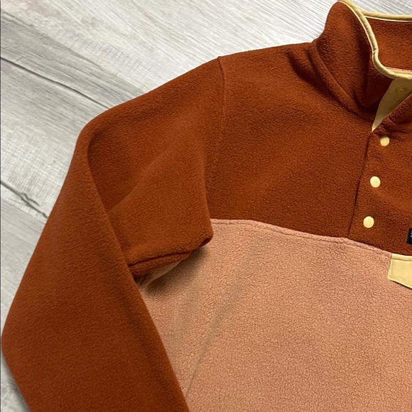 Patagonia and Lands' End Women’s Fleece Pullovers - Brown and Red Pattern - Picture 4 of 9